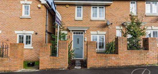 3 bed end terrace house for sale