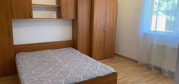 Apartament 3 camere Floresti, zona Cetatii, cu parcare+gradina 44 mp