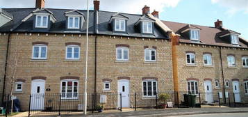 3 bedroom semi-detached house