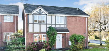 4 bed detached house for sale