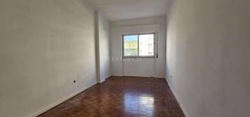 Apartamento T2 - Algés