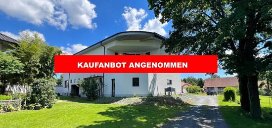 Modernes und sehr geräumiges Wohnhaus mit vielen Möglichkeiten und Wohneinheit! KAUFANBOT ANGENOMMEN