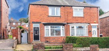 2 bed semi-detached house for sale