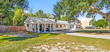 219 Vacation Ln, Waveland, MS 39576