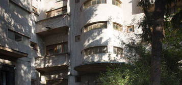 Icoanei, interbelic Art Deco, S+P+3. Suprafata construita 750 m.p.