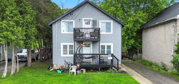 18 DELHI STREET, Brockville, Ontario 
