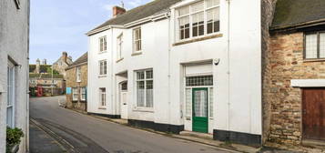 Terraced house for sale