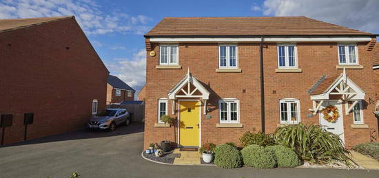 3 bedroom semi-detached house for sale