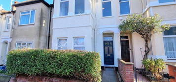 2 bed flat to rent