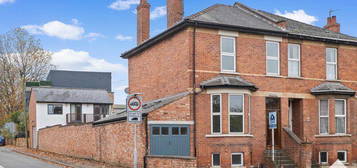 5 bedroom semi-detached house for sale