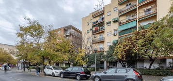 Piso en venta en Cadiz, Barrio de Zaidín