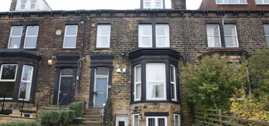 9 bedroom terraced house