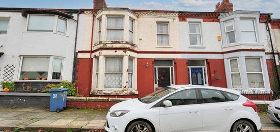 4 bedroom terraced house for sale