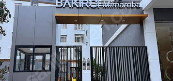 BAKIRCI MİMAROBADA SATILIK 2+1 EBEVEYN BANYOLU DAİRE