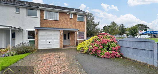 3 bed semi-detached house for sale