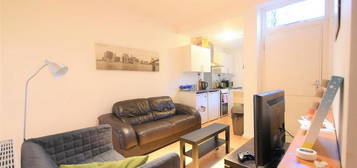 4 bedroom terraced house to rent