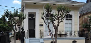 2017 Dauphine St Unit 4, New Orleans, LA 70116