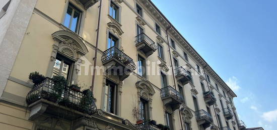 Appartamento via dei Mille 52, Via della Rocca, Torino