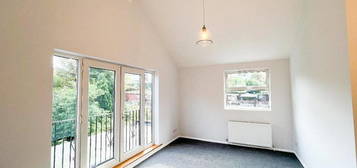 2 bed flat to rent