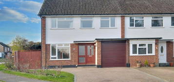 4 bedroom semi-detached house to rent