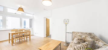 Flat to rent in 119 Newington Causeway, Elephant And Castle, London SE1