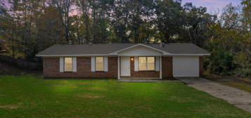 130 Chestnut Dr, Ozark, AL 36360