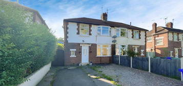 3 bedroom semi-detached house to rent