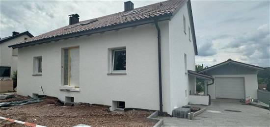 Vermietung! Erstbezug nach Sanierung! Großzügiges Einfamilienhaus in Wernberg-Köblitz