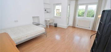 Flat to rent in Grimthorpe House, Percival Street, Clerkenwell, London EC1V