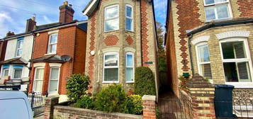 3 bedroom detached house