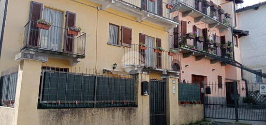 CASA INDIPENDENTE A GASSINO TORINESE