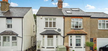 2 bed semi-detached house for sale