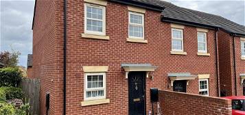 Town house to rent in Stoborough Crescent, Featherstone WF7