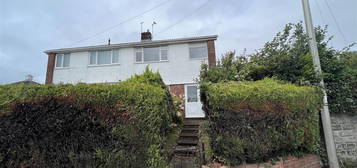 3 bed semi-detached house for sale