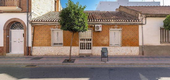 Chalet en Las Tres Cruces, Armilla