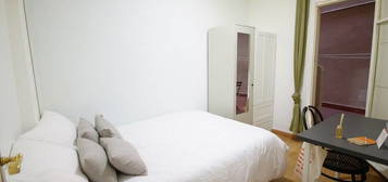 R0289- Hab. furnished in Sant andreu