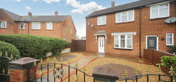 3 bed semi-detached house for sale