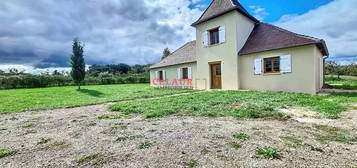 MAISON PERIGOURDINE AVEC JOLIE VUE