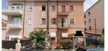 Appartamento all'asta in viale Spolverini, 95