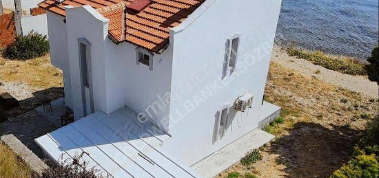 Karaburun Mordoan da Denize Sfr Satlk Mstakil Villa