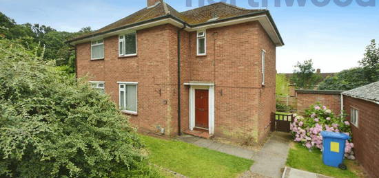 3 bedroom semi-detached house