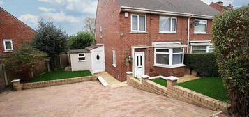 3 bedroom semi-detached house for sale