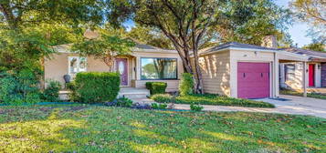 6437 Calmont Ave, Fort Worth, TX 76116