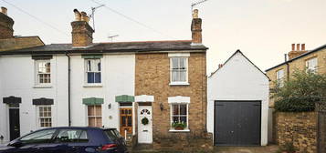 2 bedroom terraced house