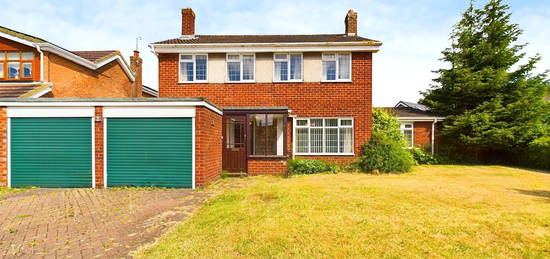 4 bed detached house for sale