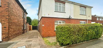 2 bed semi-detached house for sale