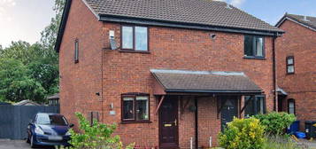 2 bed semi-detached house for sale