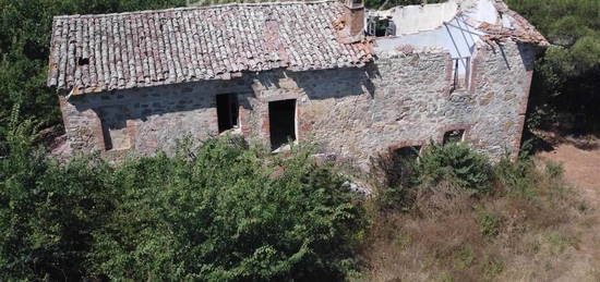 Rustico, da ristrutturare, 420 m², Pucciarelli, Castiglione del Lago