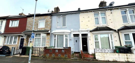 5 bedroom terraced house for sale