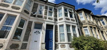 5 bedroom terraced house